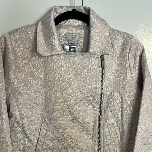 Cream with Gold Sparkles Jacket - Picture 6 of 7